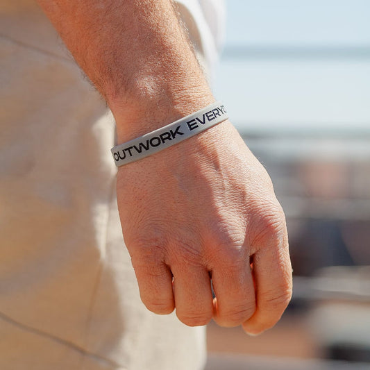 outwork everyone silicone bracelet
